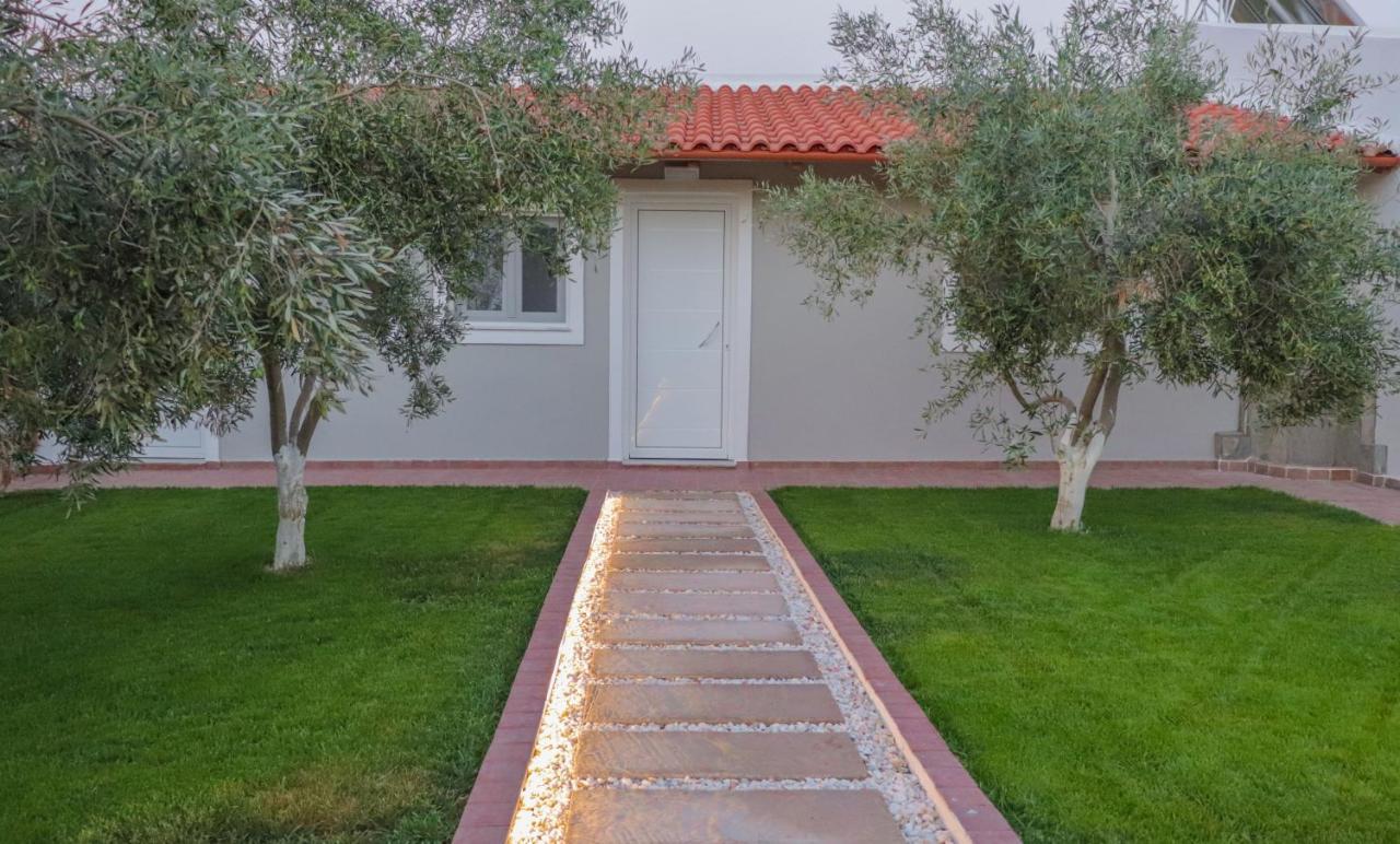 Spitakia-Cozy & Comfy Apartments 10Minutes From The Airport أرتيميدا المظهر الخارجي الصورة